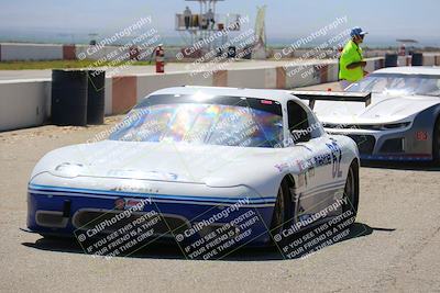 media/Apr-30-2022-CalClub SCCA (Sat) [[98b58ad398]]/Around the Pits/